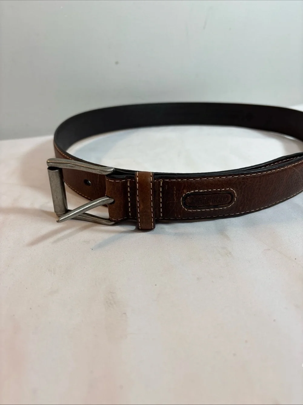 Columbia Men's Brown Leather Belt - Classic Casual Style. 1136